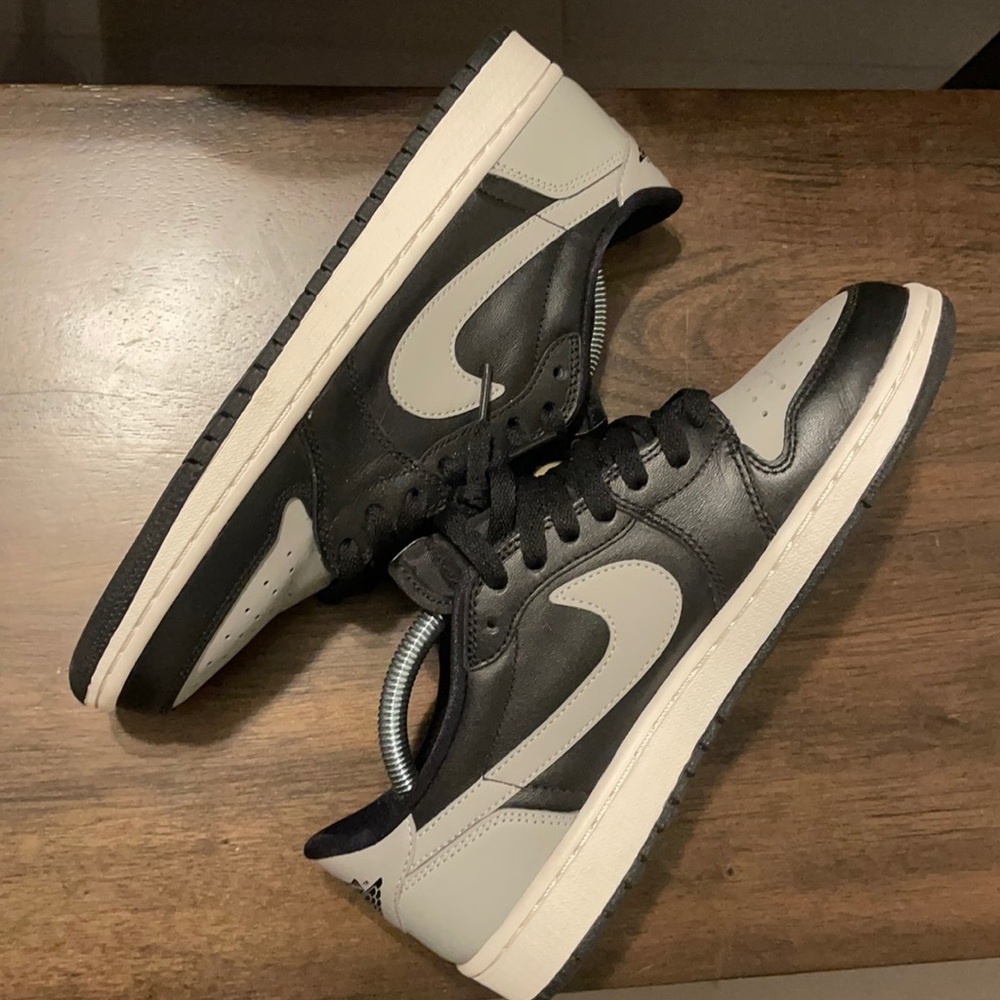 Preowned Nike Air Jordan 1 Low OG Shadow